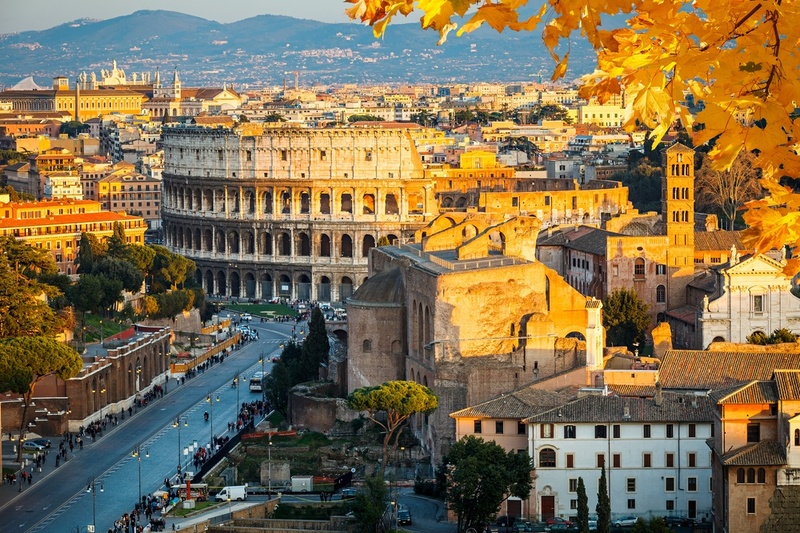 Colosseo-Roma-taxi